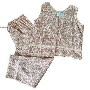 Y2K Vintage Ashley Taylor Floral Lace 2 Piece Pajama Set (Top and Capris) Large